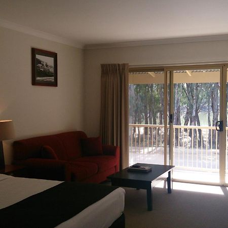 Murray Waters Motor Inn & Apartments Koondrook Oda fotoğraf